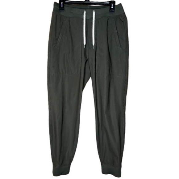 Vuori Men's Olive Jogger Pants Size Medium